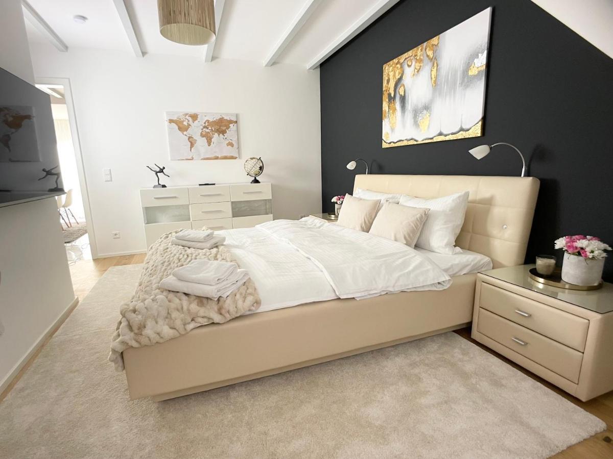 M-Style 04 Apartment Mit Balkon Und Gasgrill, 24H Self-Check-In, Free Parking, Netflix Núremberg Exterior foto