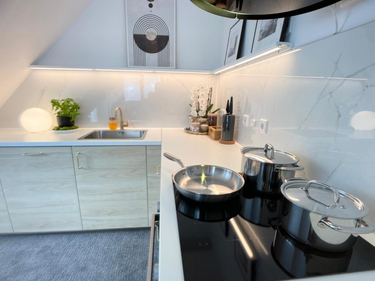 M-Style 04 Apartment Mit Balkon Und Gasgrill, 24H Self-Check-In, Free Parking, Netflix Núremberg Exterior foto