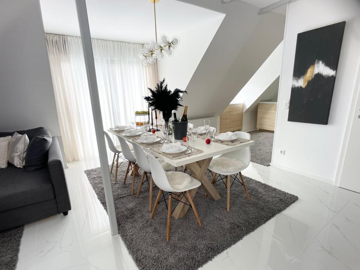 M-Style 04 Apartment Mit Balkon Und Gasgrill, 24H Self-Check-In, Free Parking, Netflix Núremberg Exterior foto
